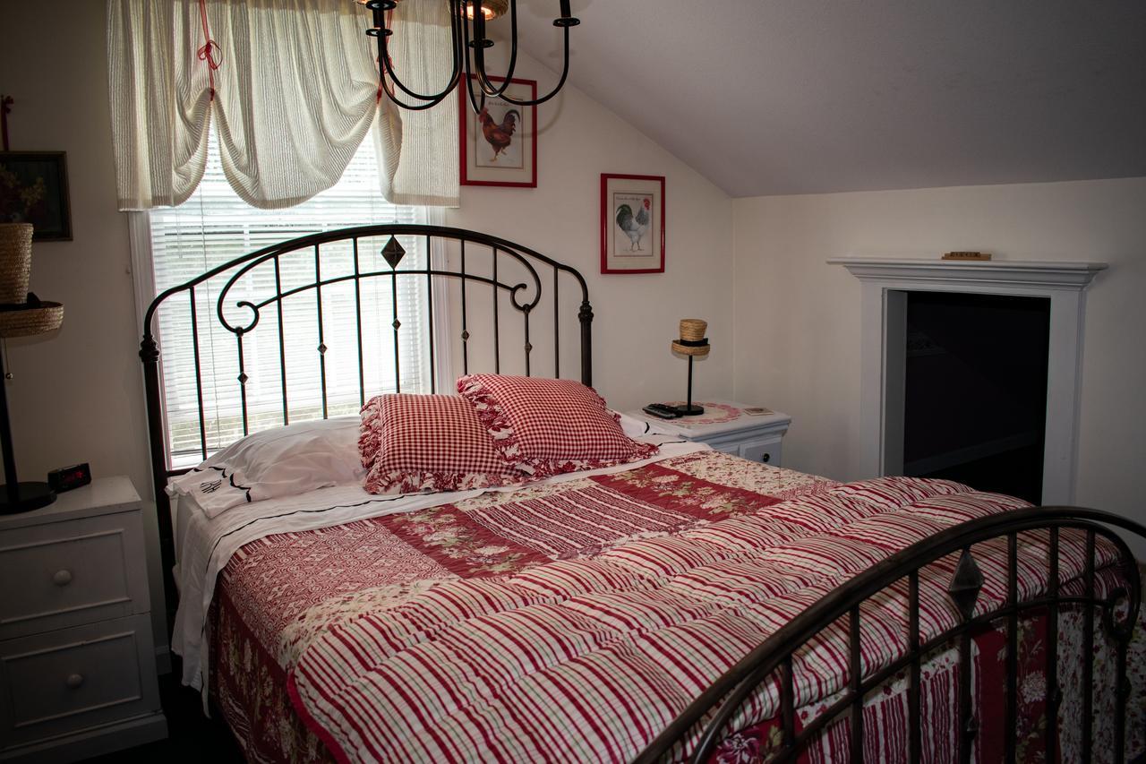 Rooster Hill Guest House Порт Анджелес Екстериор снимка